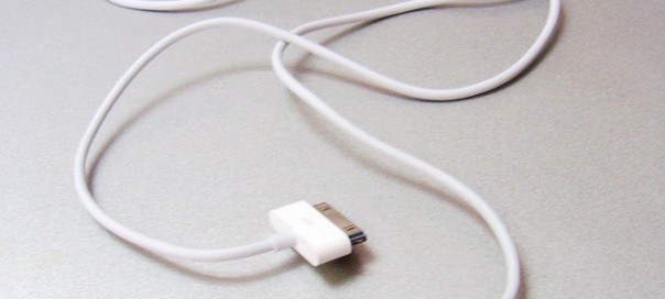 Apple songerait à changer son traditionnel connecteur pour ses équipements mobiles Apple songerait à changer son traditionnel connecteur pour ses équipements mobiles