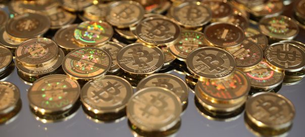 Bitcoin : La monnaie électronique expliquée en vidéo