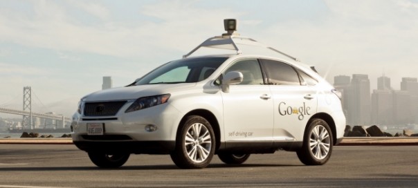 Google Car : Les voitures sans chauffeur maîtrisent la conduite en ville