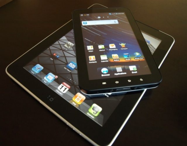 Apple iPad et Samsung Galaxy Tab