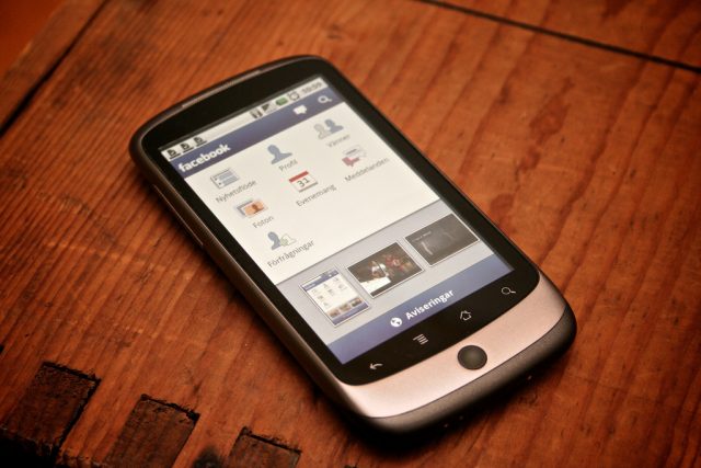 Facebook Mobile