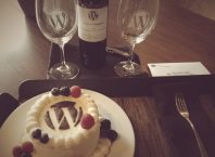 WordPress : Gâteau et vin