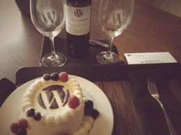 WordPress : Gâteau et vin