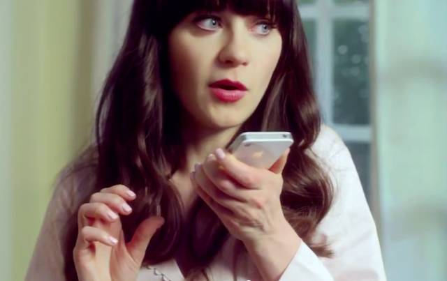 Publicité iphone 4S : Zooey Deschannel