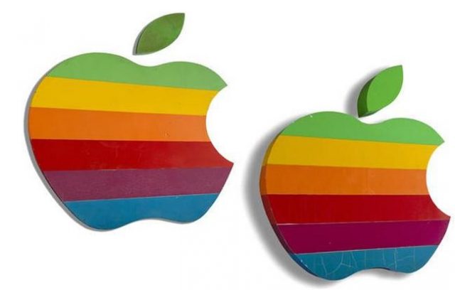 Logo Apple aux enchères