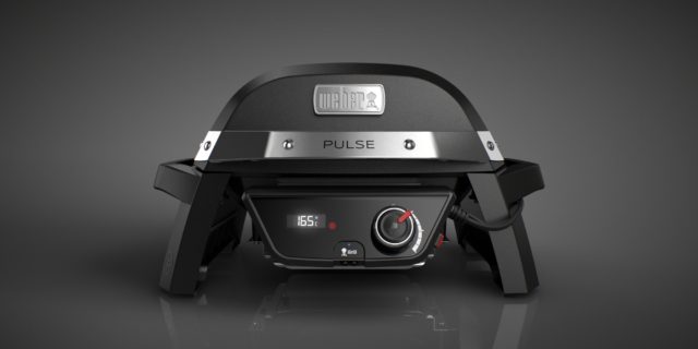 L’été sera chaud (et connecté) avec le barbecue Weber Pulse 1000 !